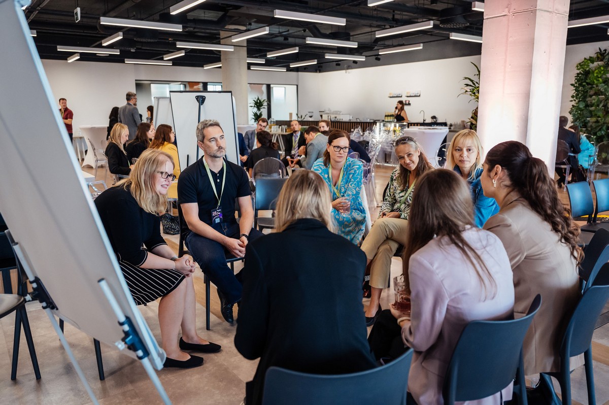 AmCham_The_Festival_of_future_second_day-The_Spot__280.jpg