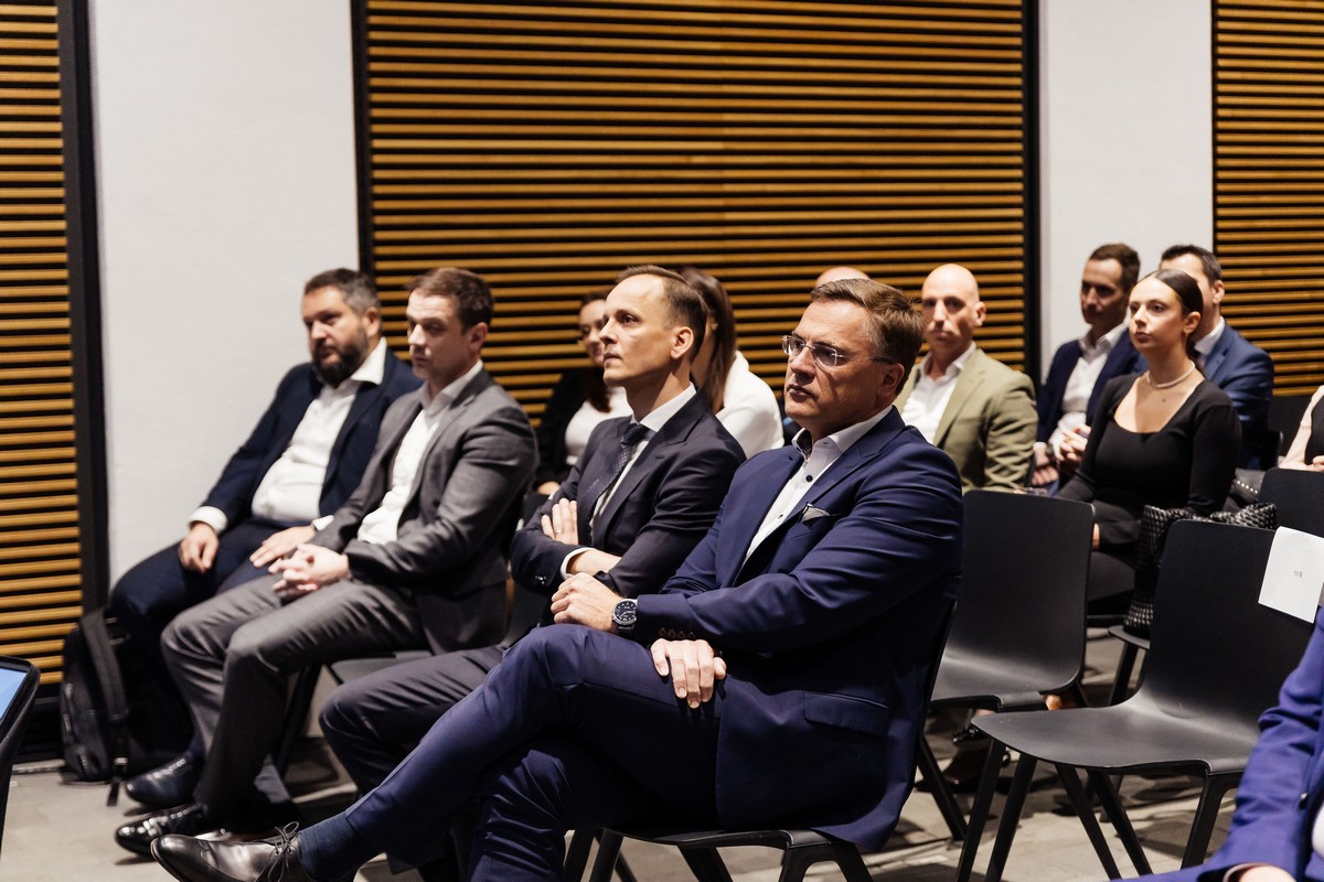 AmCham_Corporate_Banking_Forum__39.jpg