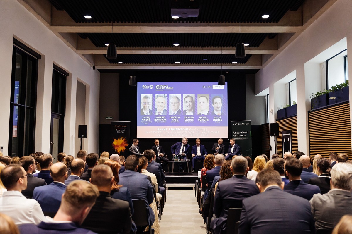 AmCham_Corporate_Banking_Forum__80.jpg