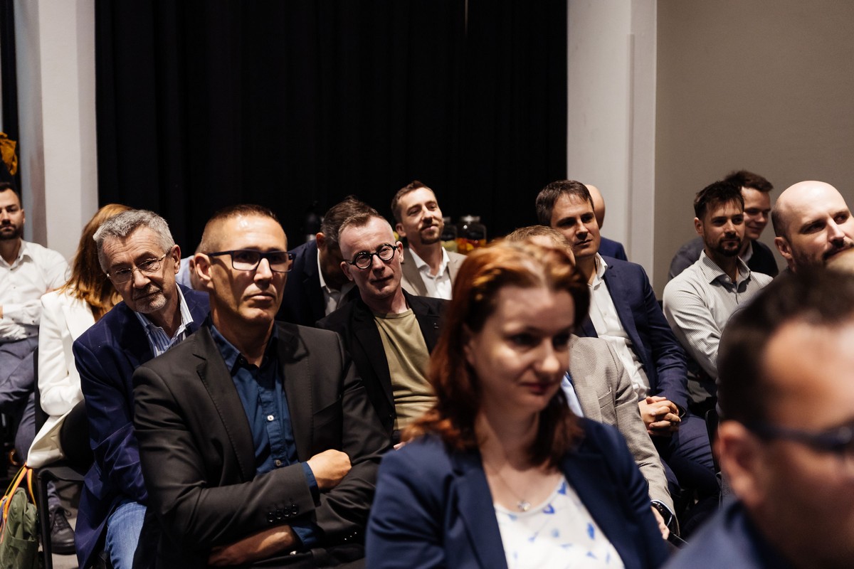 AmCham_Corporate_Banking_Forum__992.jpg
